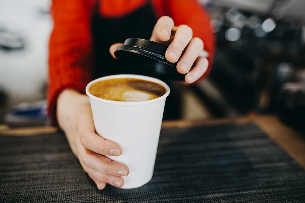 drinking-coffee-every-day-could-reduce-premature-death-by-30%,-according-to-a-new-study