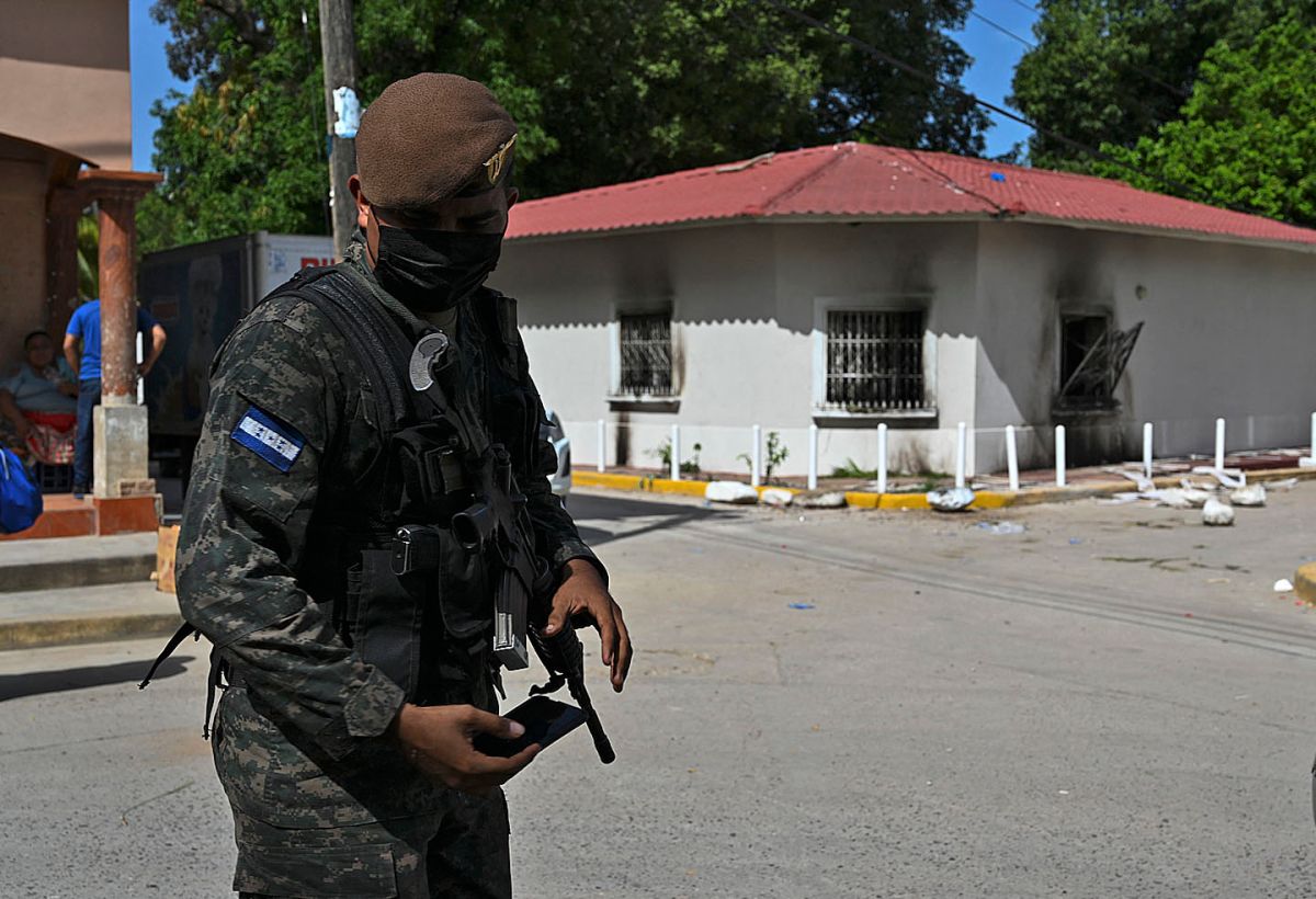 for-rape-and-other-related-crimes,-honduran-authorities-arrest-a-subject