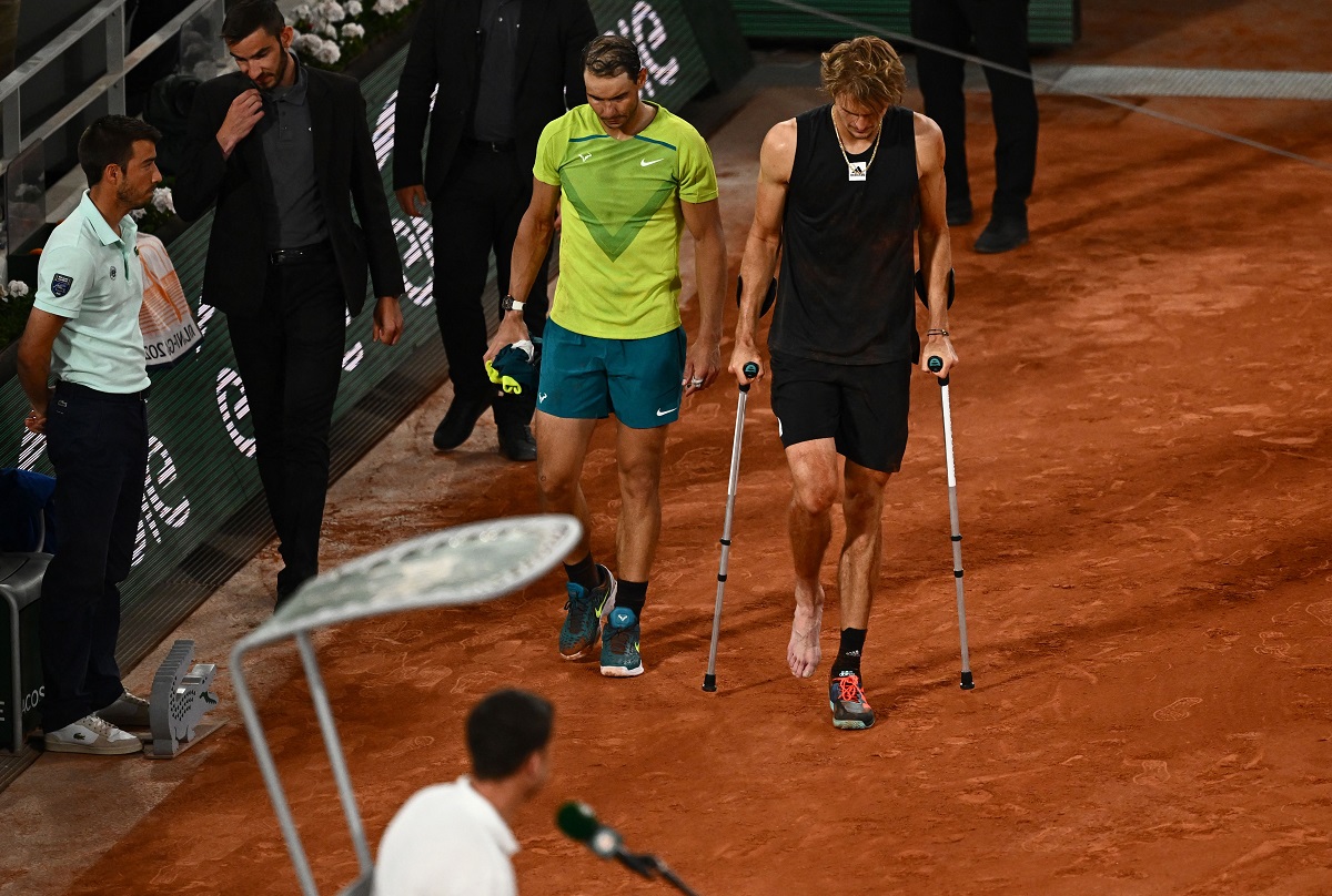 a-chilling-injury-to-zverev-ended-up-giving-rafa-nadal-the-pass-to-the-roland-garros-final-[video]