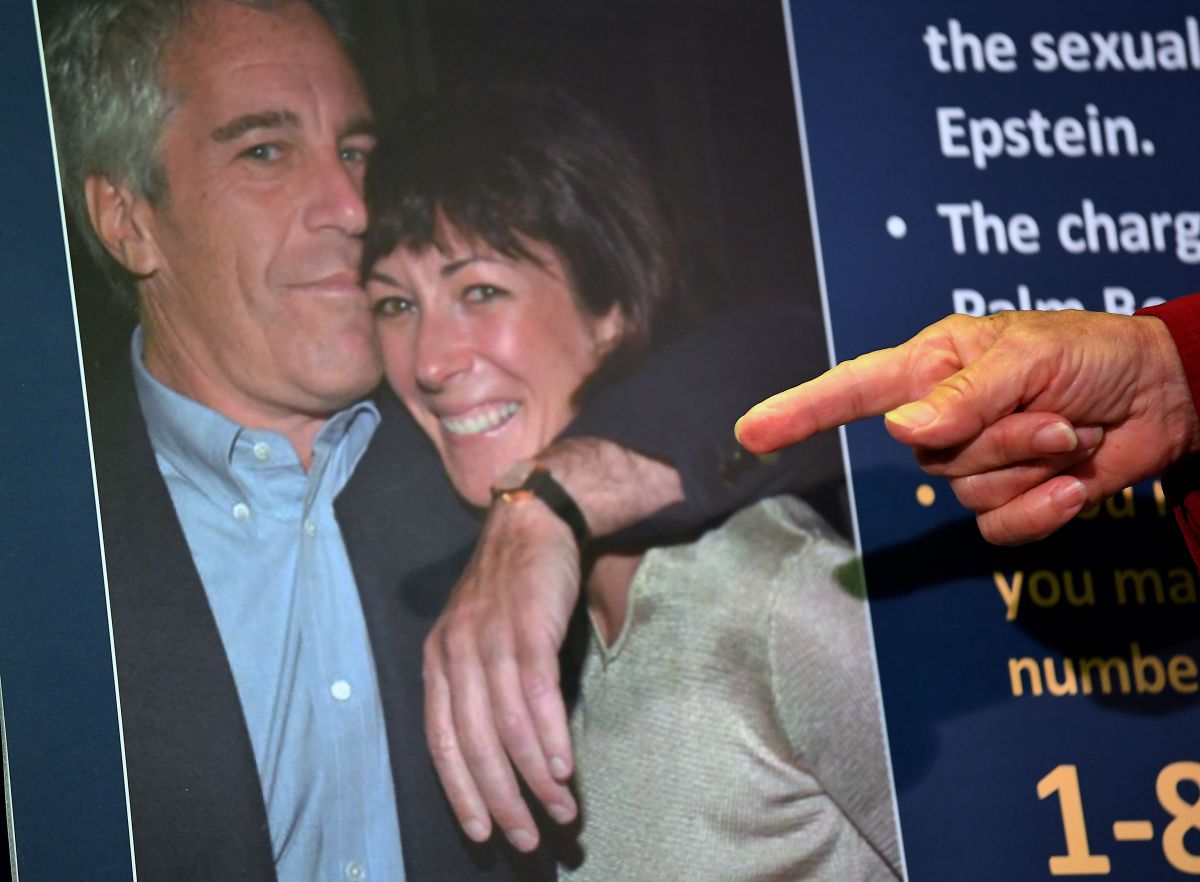 millionaire-ghislaine-maxwell,-accomplice-of-suicidal-pedophile-jeffrey-epstein,-sentenced-to-20-years-in-new-york