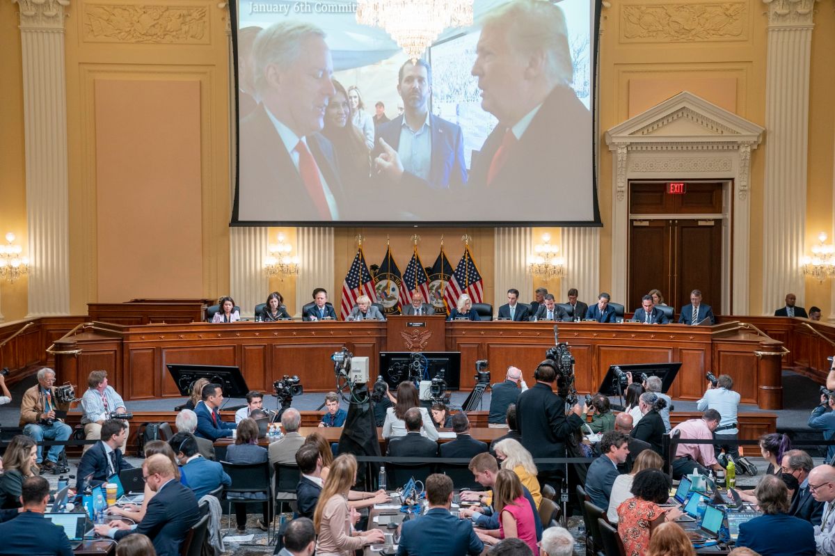 trump-got-angry,-tried-to-pull-steering-wheel-of-car-driven-by-secret-service-and-threw-his-lunch-at-the-wall,-according-to-testimony