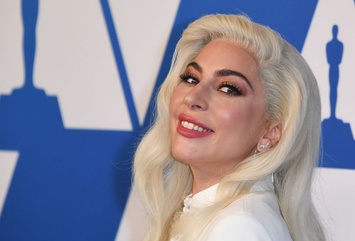 lady-gaga-adds-arnica-to-her-new-makeup-line-after-her-battle-with-fibromyalgia