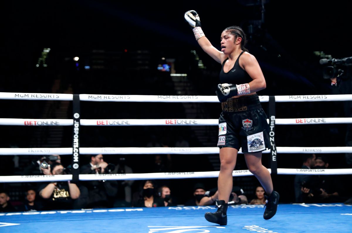 mexican-boxer-who-asked-to-stop-her-fight-to-“get-home-alive”-announced-her-retirement-from-the-ring