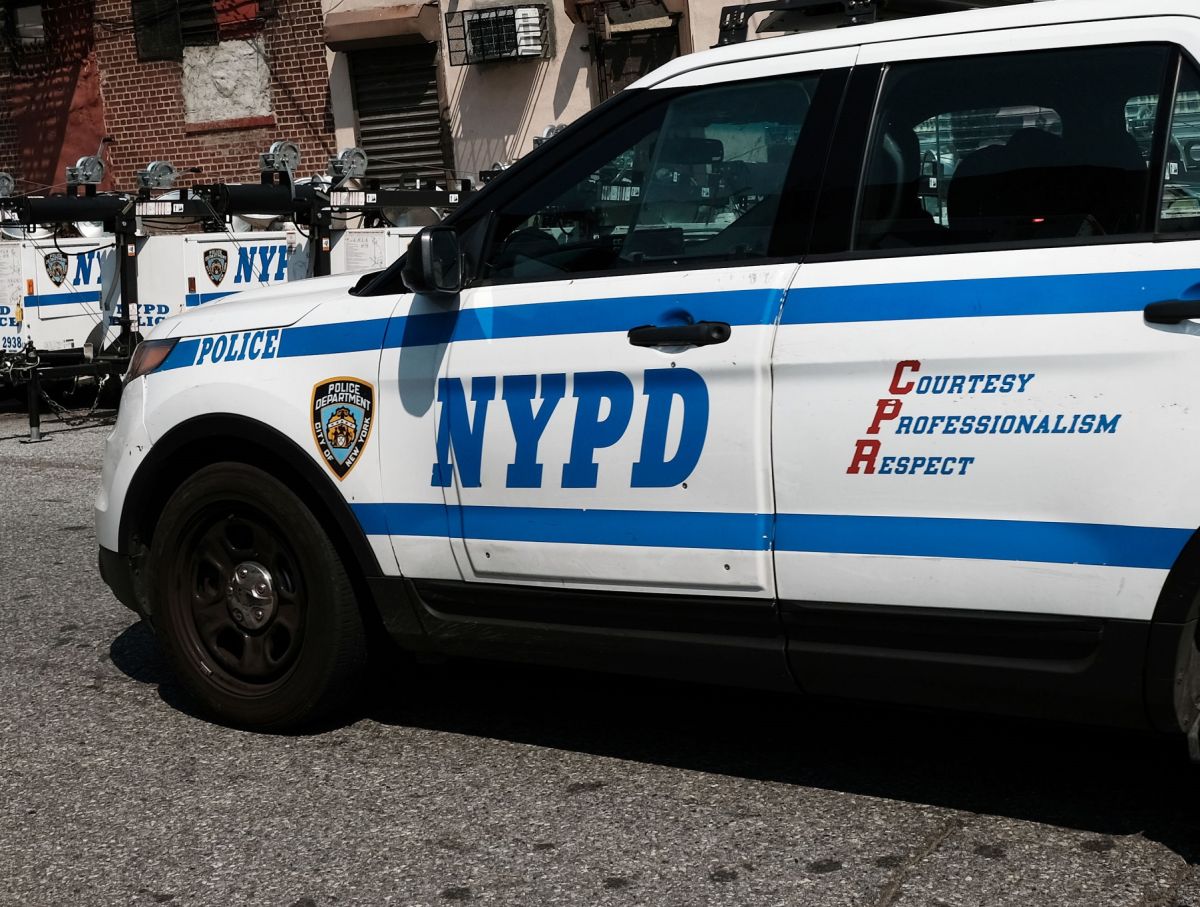 deadly-jealousy:-man-stabbed-in-fight-with-his-girlfriend's-ex-partner-in-new-york