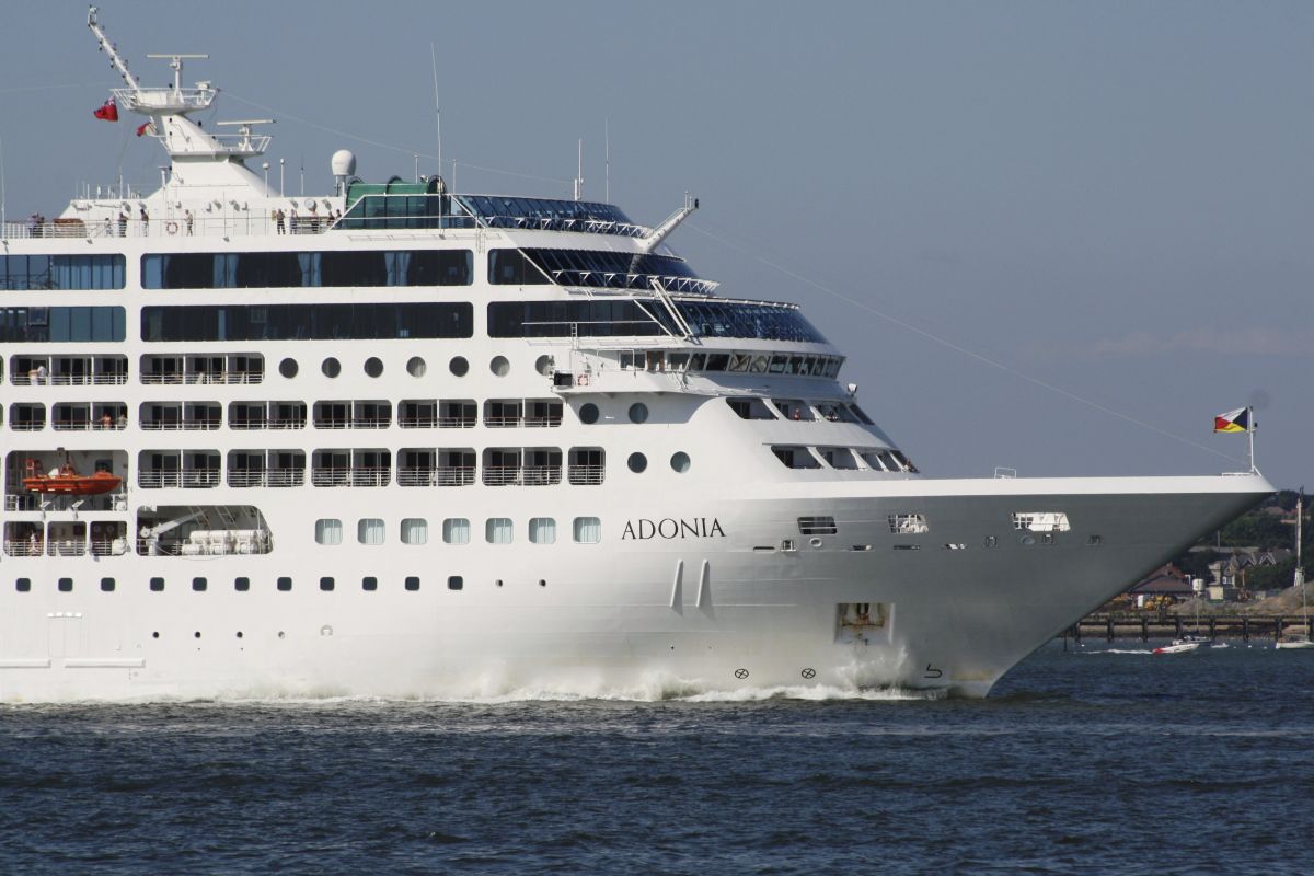 massive-brawl-erupted-aboard-cruise-ship-in-hudson-river-waters-arriving-from-caribbean-to-new-york