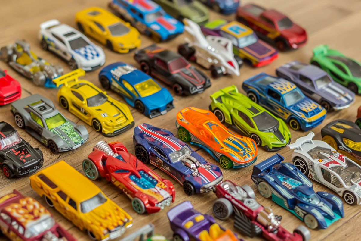 she-goes-viral-for-putting-her-collection-of-hot-wheels-toy-cars-up-for-sale-to-pay-for-her-wedding