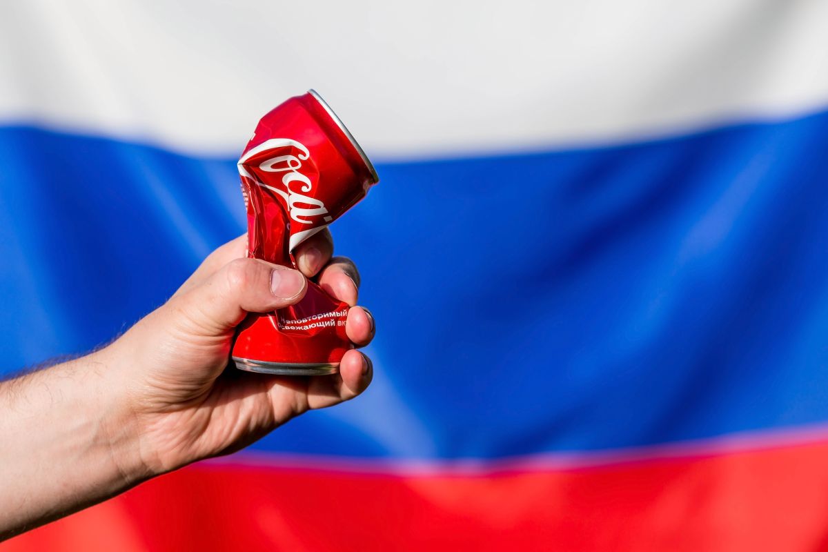 cola-chernogolovka:-with-coca-cola-and-pepsi-out-of-russia-the-way-is-clear-for-the-local-drink