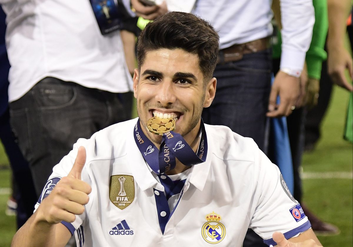 good-champions:-real-madrid-presents-its-away-uniform-with-the-controversial-marco-asensio