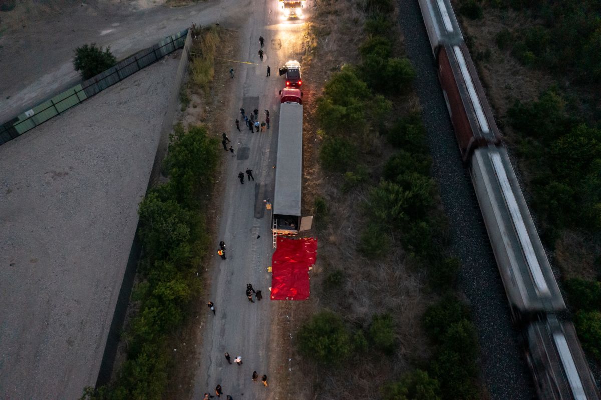 driver-of-the-trailer-where-53-immigrants-died-smiled-at-the-camera-as-he-crossed-the-border