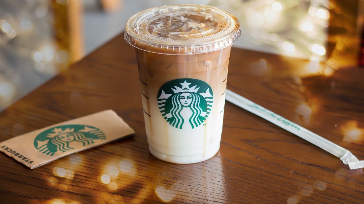 starbucks-ceo-to-receive-peta's-'climate-catastrophy'-trophy