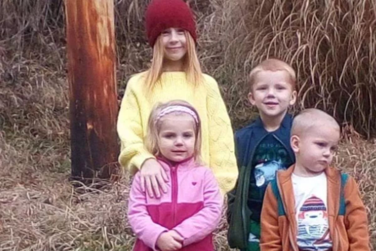 floods-in-kentucky-mourn-the-family,-four-little-brothers-died-dragged-by-the-waters