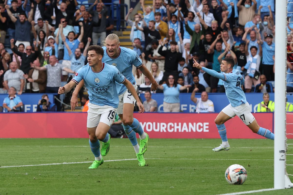 argentine-julian-alvarez-scored-his-first-goal-for-manchester-city