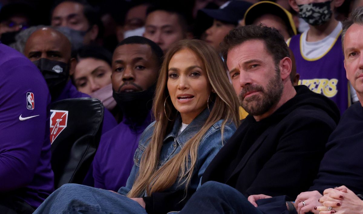 jennifer-lopez-and-ben-affleck-could-spend-up-to-$25-million-on-their-wedding-celebrations