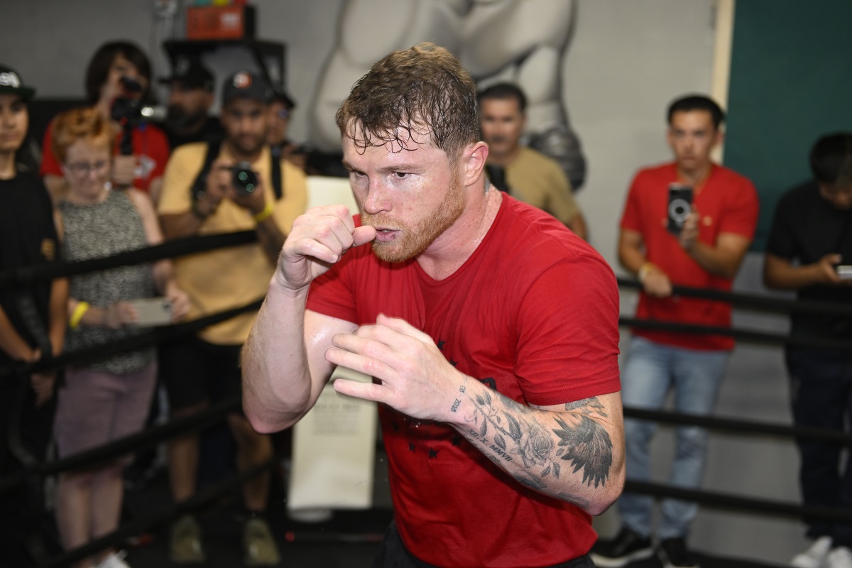 “i'm-going-to-zurdo”:-canelo-alvarez-assures-that-ramirez-will-defeat-his-executioner-dmitry-bivol-in-november