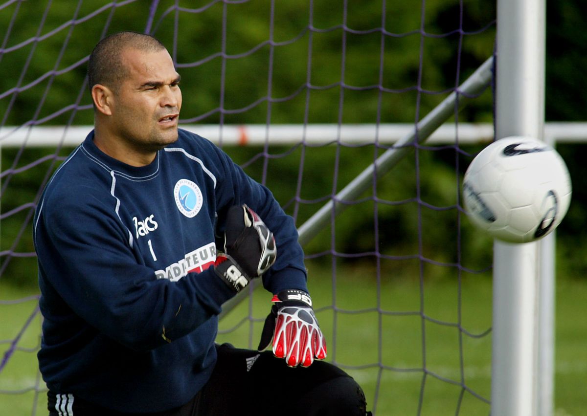 confirmed-sentence-against-former-paraguayan-goalkeeper-jose-luis-chilavert-for-defaming-the-president-of-conmebol