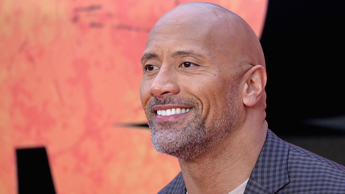 dwayne-johnson,-the-rock,-takes-his-own-food-to-restaurants