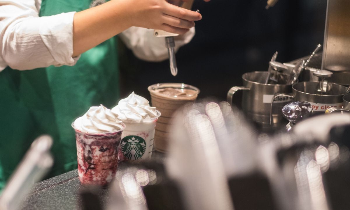 starbucks-launches-its-first-vegan-drink-of-the-fall