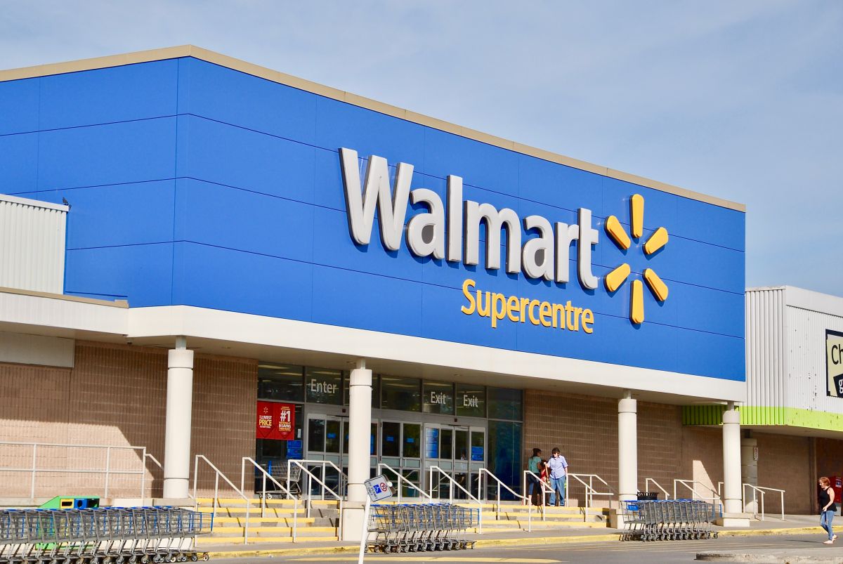 professor-quits-school-to-work-at-walmart-because-he-gets-$10,000-more-pay-there