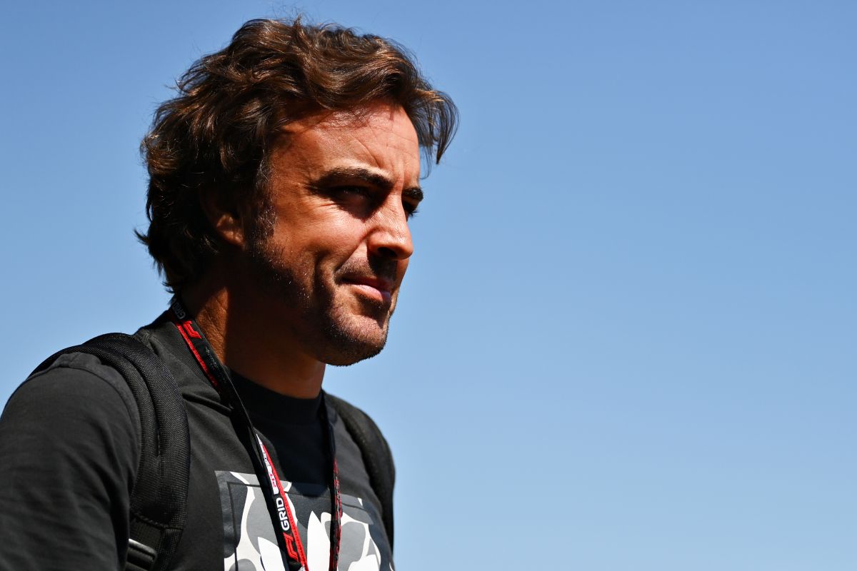 fernando-alonso-says-goodbye-to-alpine-and-goes-to-aston-martin-for-the-next-formula-1-season