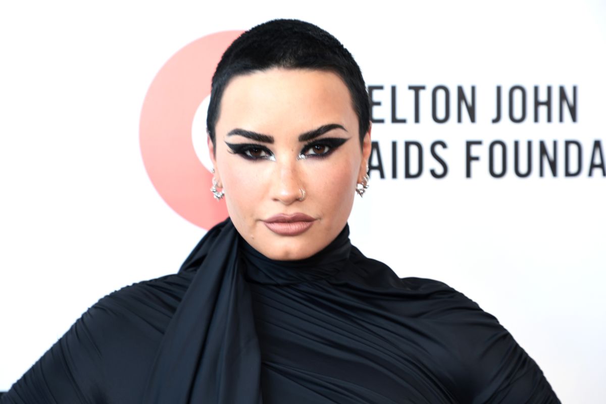 demi-lovato-uses-female-pronouns-again