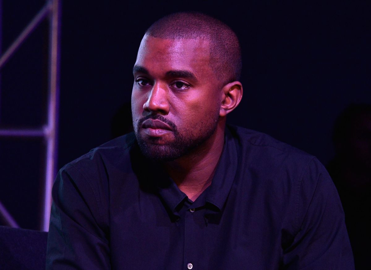 kanye-west-accuses-gap-of-plagiarizing-his-designs