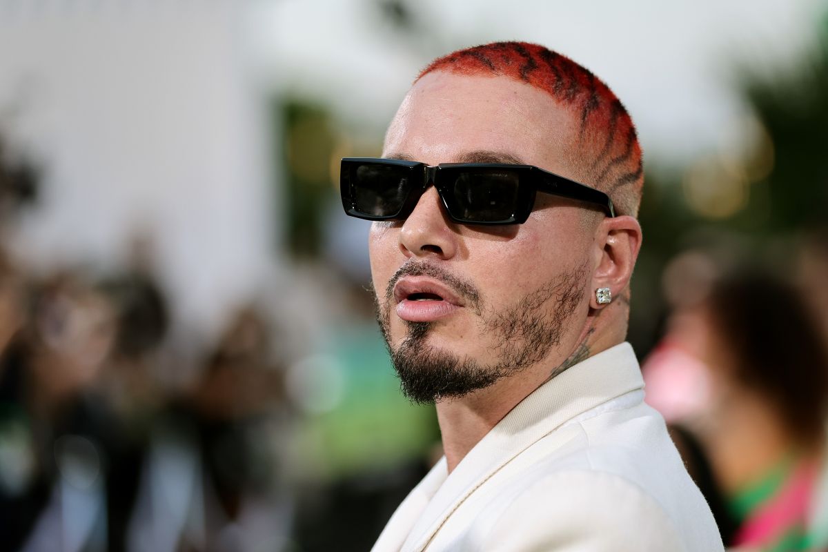 j-balvin-met-with-pope-francis-at-the-vatican