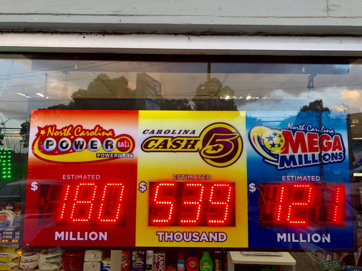 two-north-carolina-people-won-hundreds-of-thousands-of-dollars-in-the-lottery-each,-but-neither-has-collected-their-money