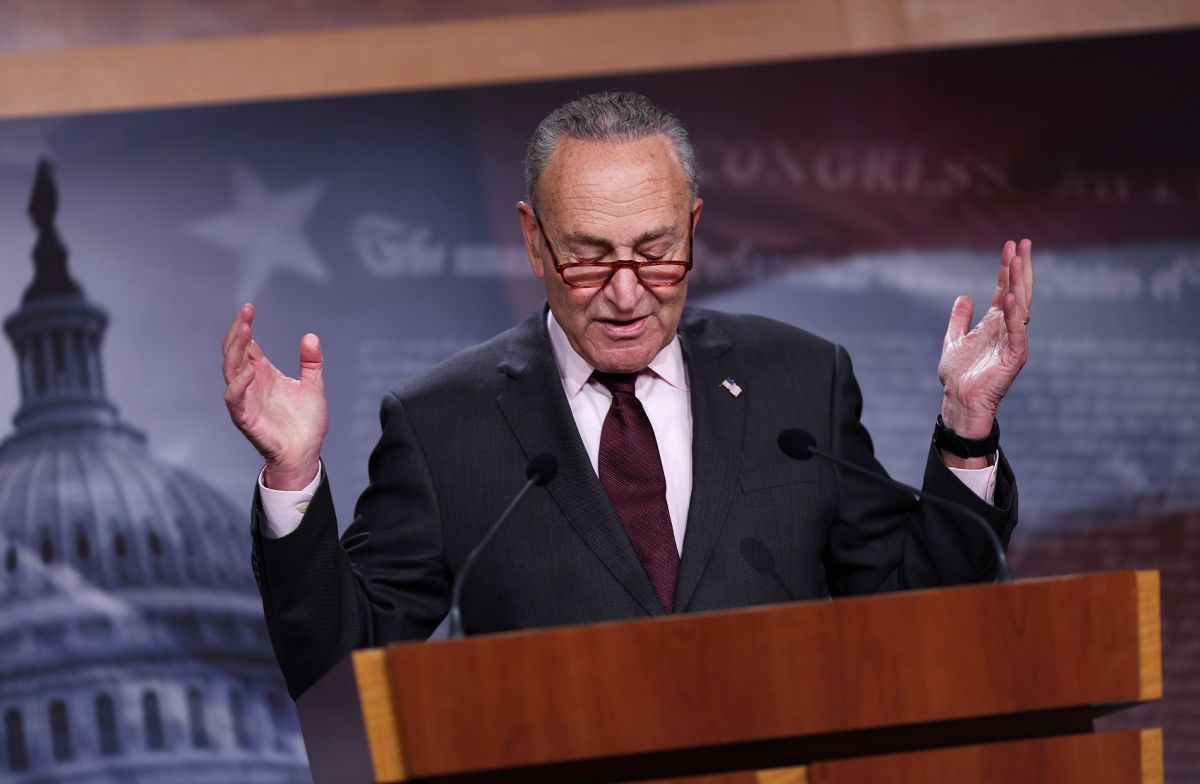 green-card-plan-for-undocumented-immigrants-could-have-support-from-leader-schumer-in-the-senate