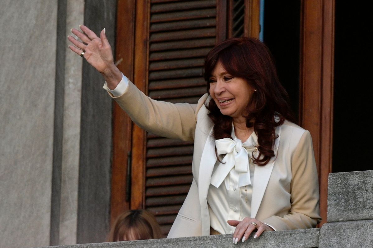 attack-on-cristina-fernandez-de-kirchner:-football-stands-in-solidarity-with-the-vice-president-of-argentina