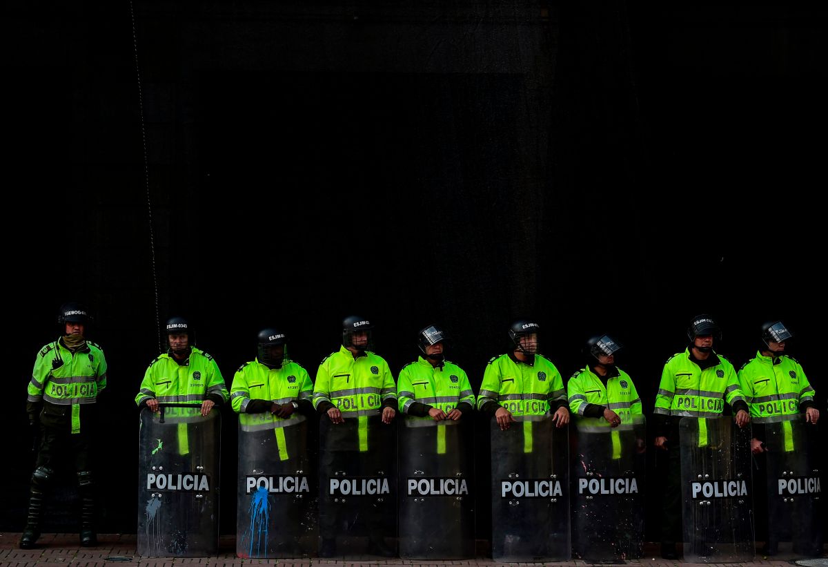 eight-police-officers-killed-in-an-ambush-in-colombia