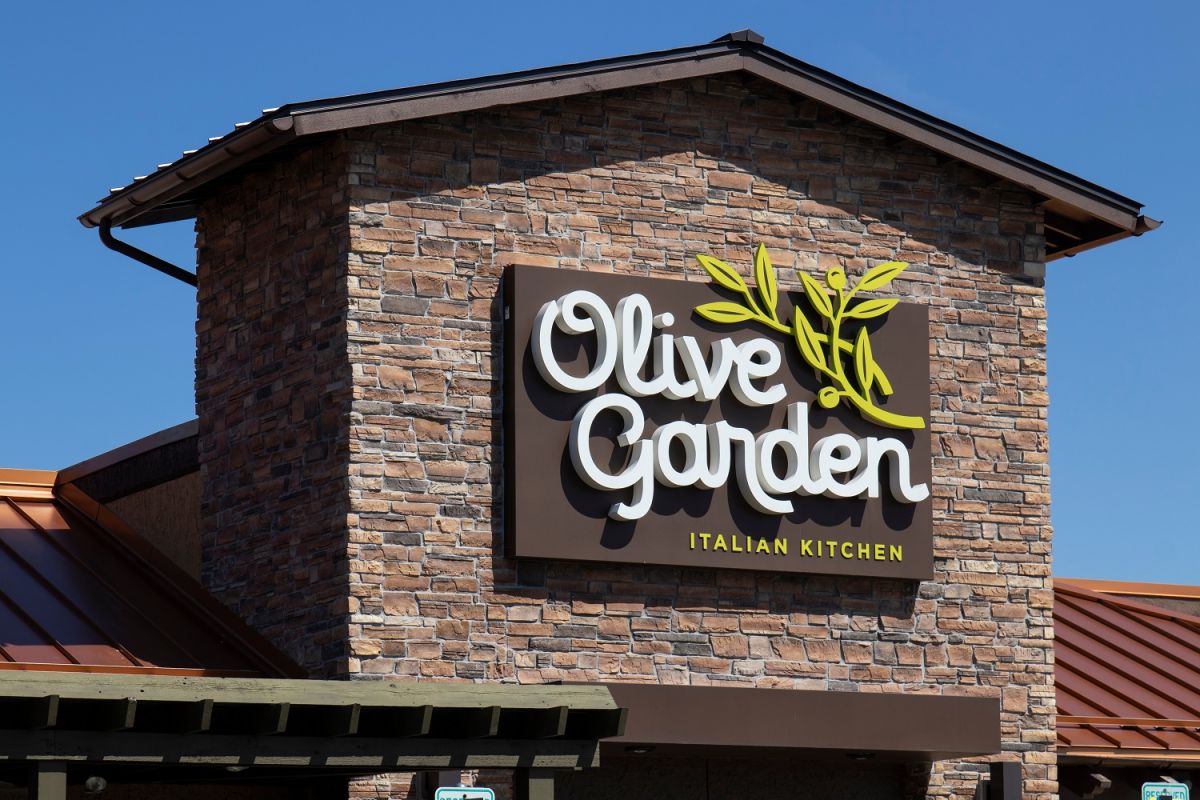 olive-garden-brings-back-the-endless-bowl-of-pasta