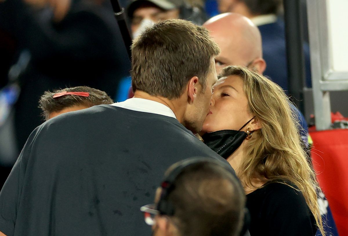 final-separation?-gisele-bundchen-continues-to-shine-due-to-the-absence-of-her-in-tom-brady's-games