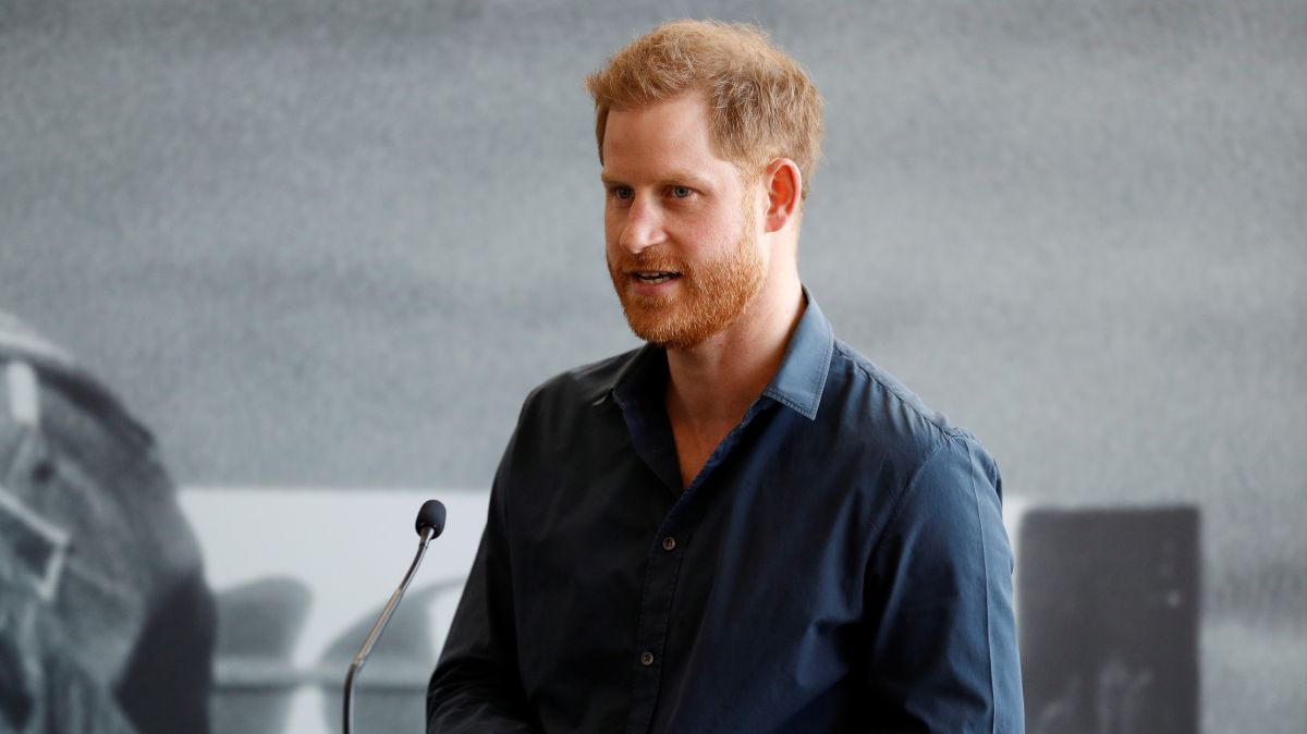 ex-girlfriends-and-friends-of-prince-harry-refused-to-contribute-to-his-memoir