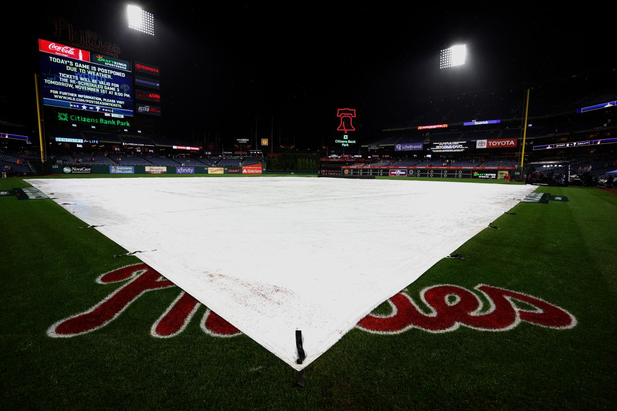 game-3-of-world-series-between-houston-astros-and-philadelphia-phillies-rained-out