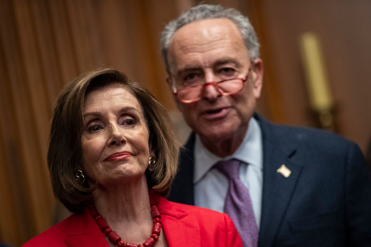 death-threats-denounce-senator-schumer-and-other-new-york-politicians-after-attack-on-nancy-pelosi's-husband