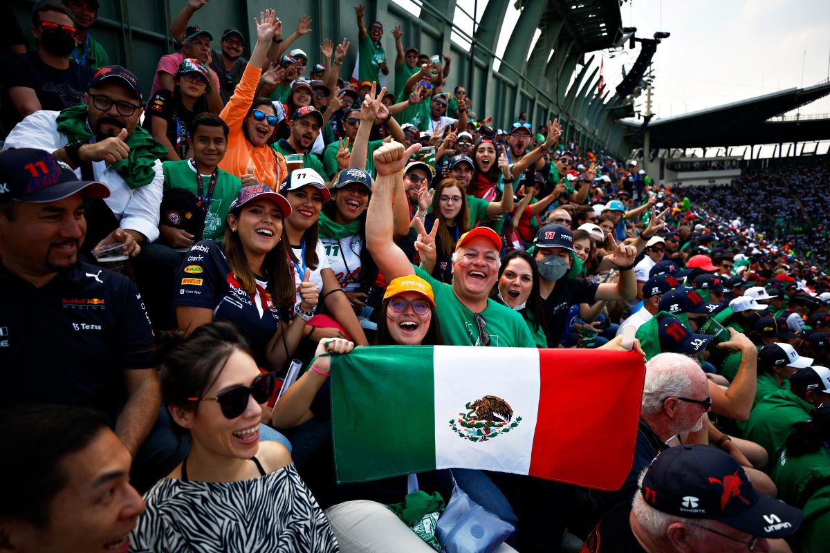 a-little-memory:-fanatic-left-the-mexican-grand-prix-with-a-tire-and-went-viral-on-social-networks