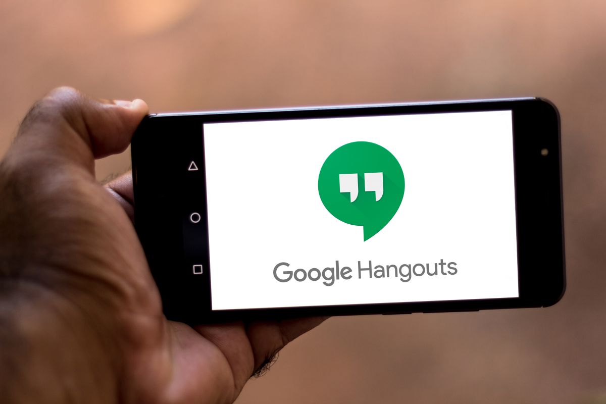 google-closes-hangouts-permanently:-how-to-recover-your-conversations-and-files