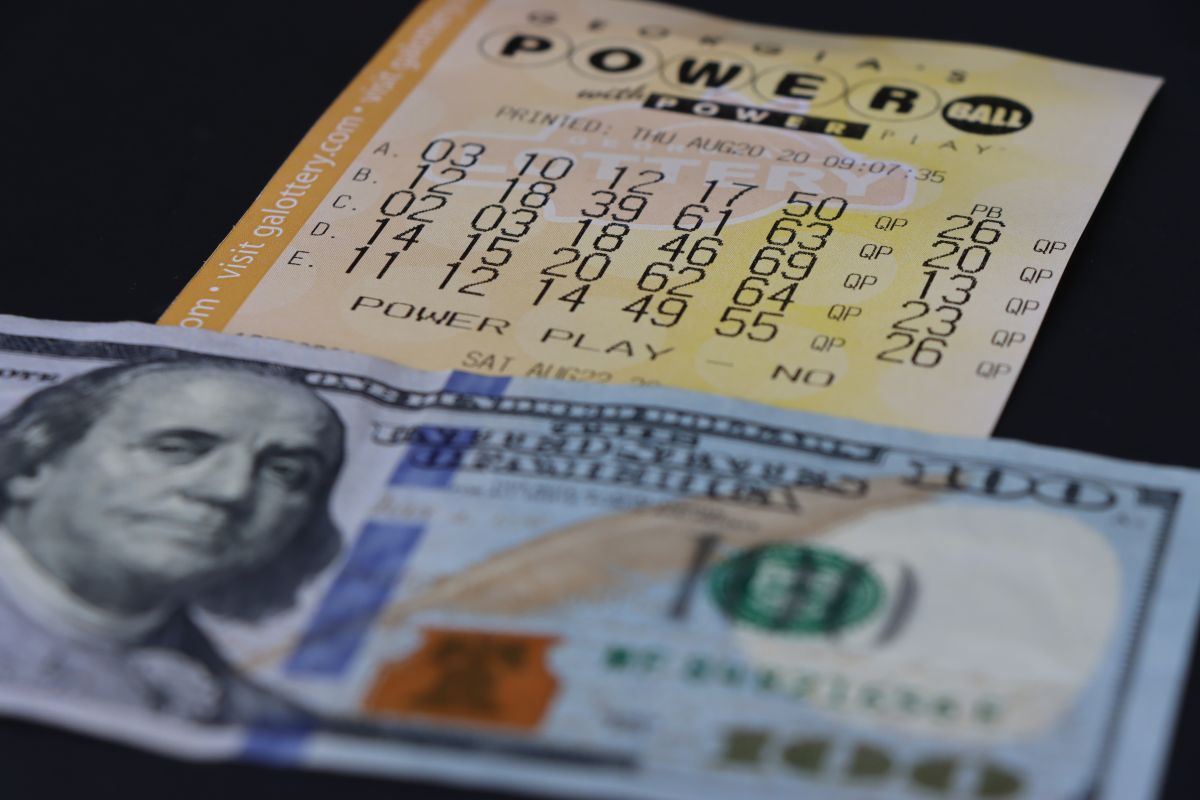 one-week-away-from-the-$2-billion-powerball-draw,-winner-in-california-still-hasn't-claimed-the-prize