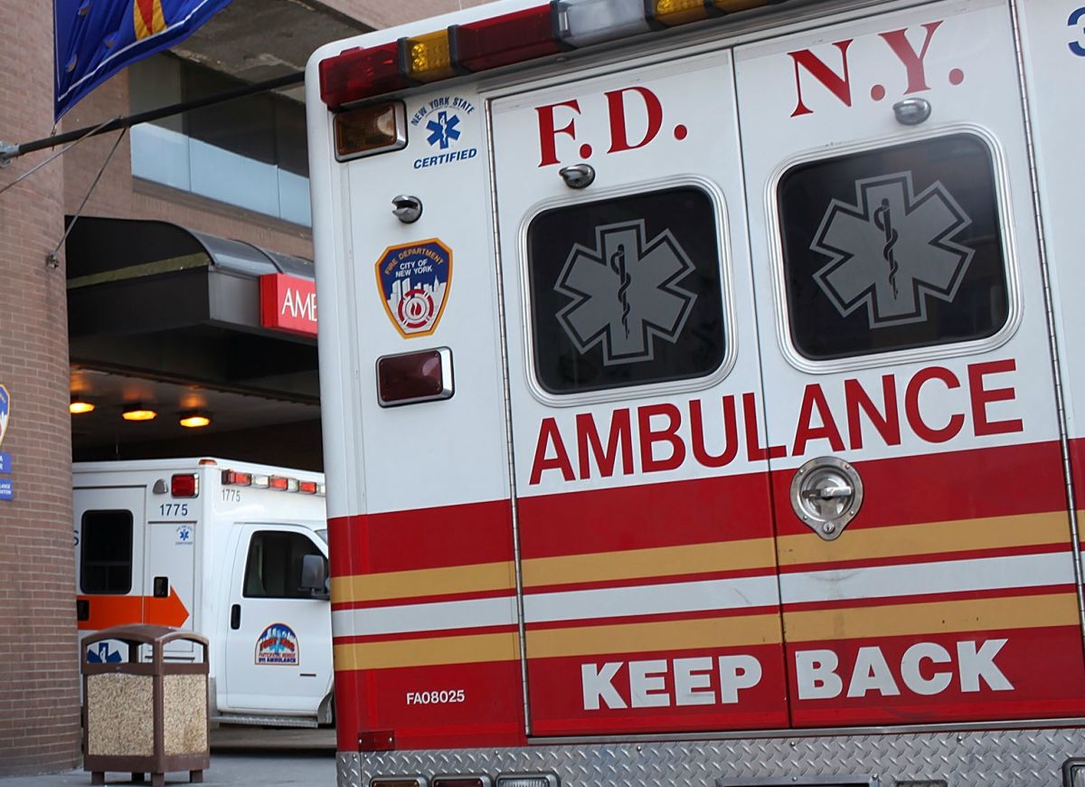 wild-new-york:-boy-stabbed-playing-basketball-in-a-park