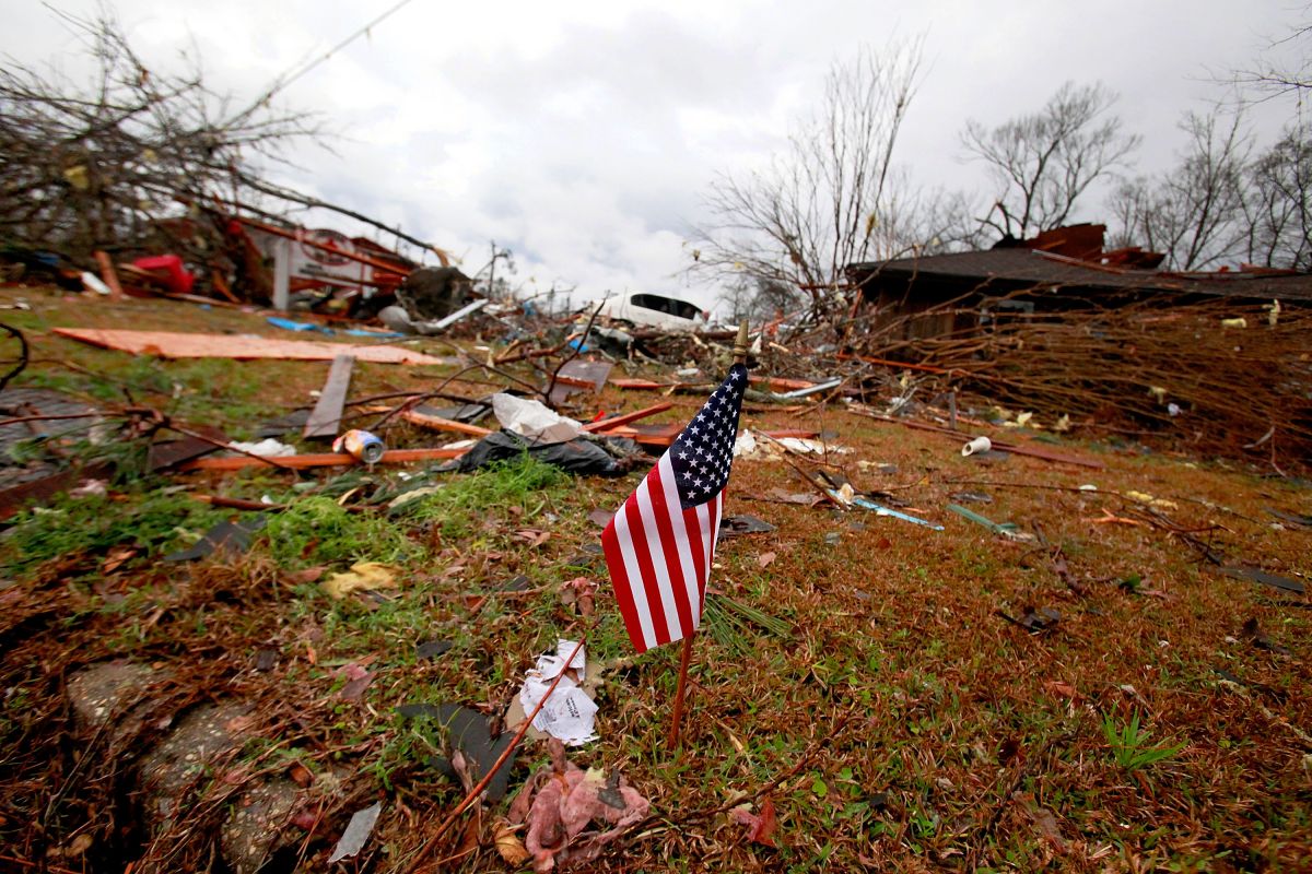 they-warn-of-tornadoes-and-hailstorms-today-in-several-us-states-such-as-mississippi;-about-40-million-people-are-under-warning