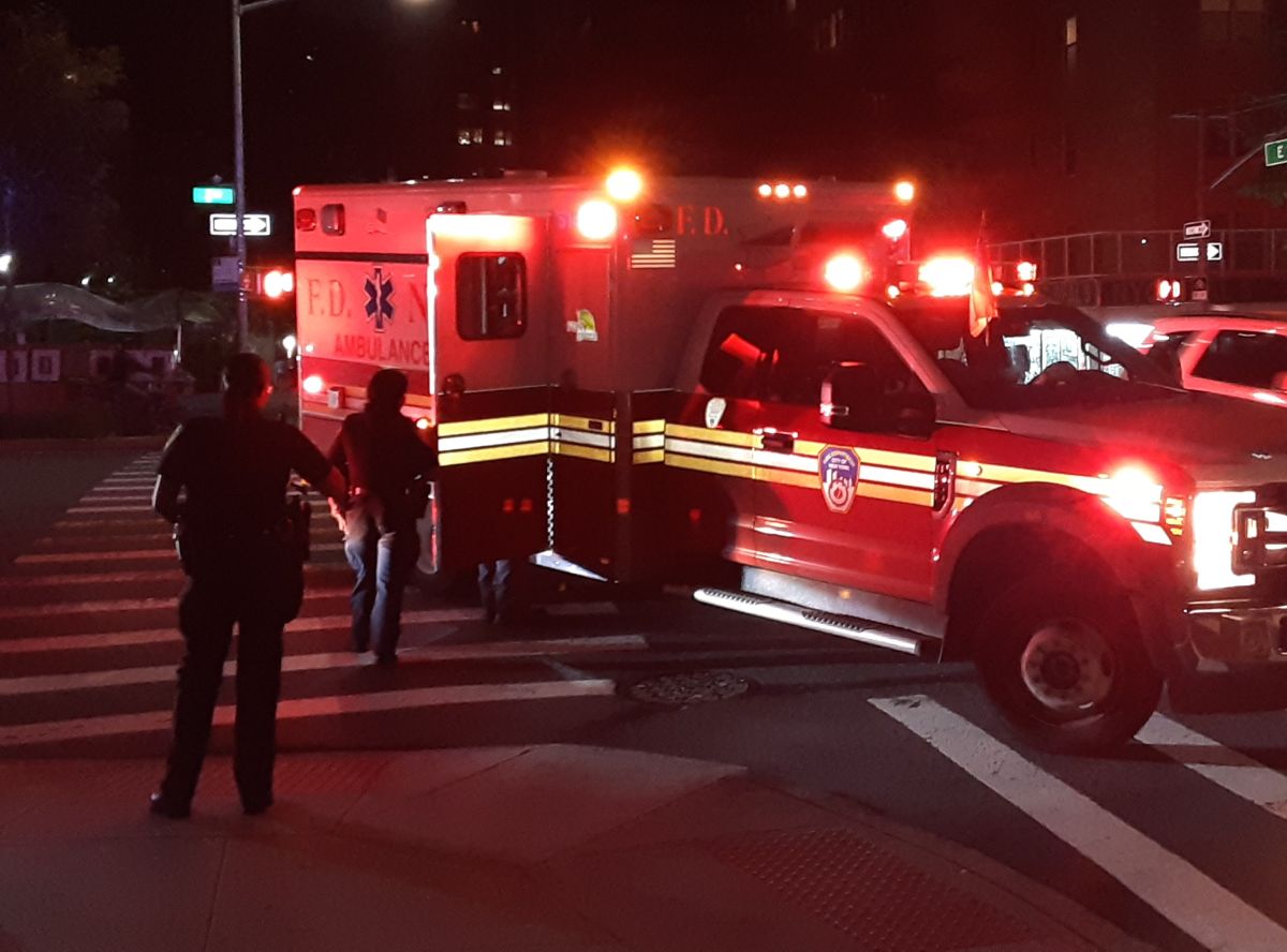 two-women-died-in-traffic-accidents-in-a-few-hours-in-new-york;-three-cars-burst-into-flames