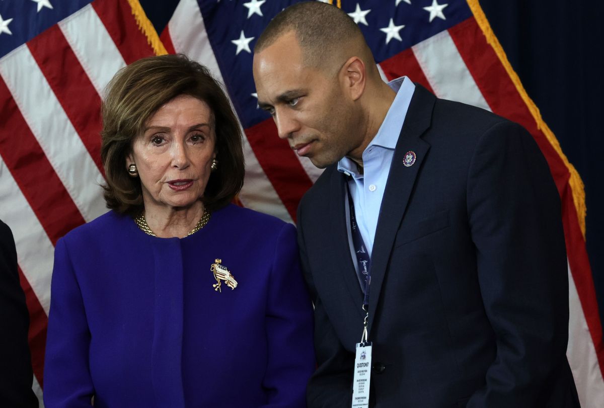 democrats-elect-hakeem-jeffries-as-new-house-leader