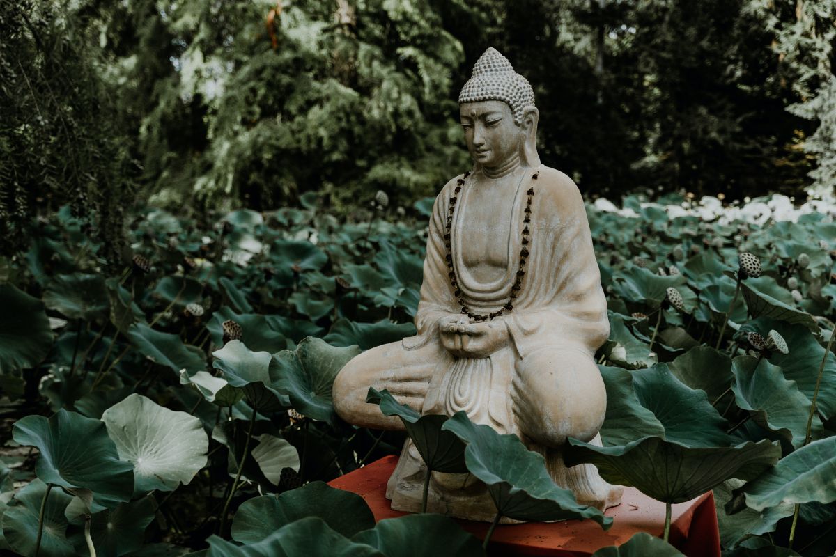 practicing-these-five-buddhist-precepts-can-reduce-stress-and-depression
