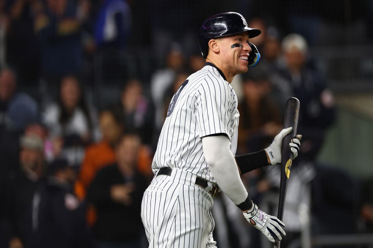 aaron-judge-received-a-$300-million-offer-from-the-new-york-yankees