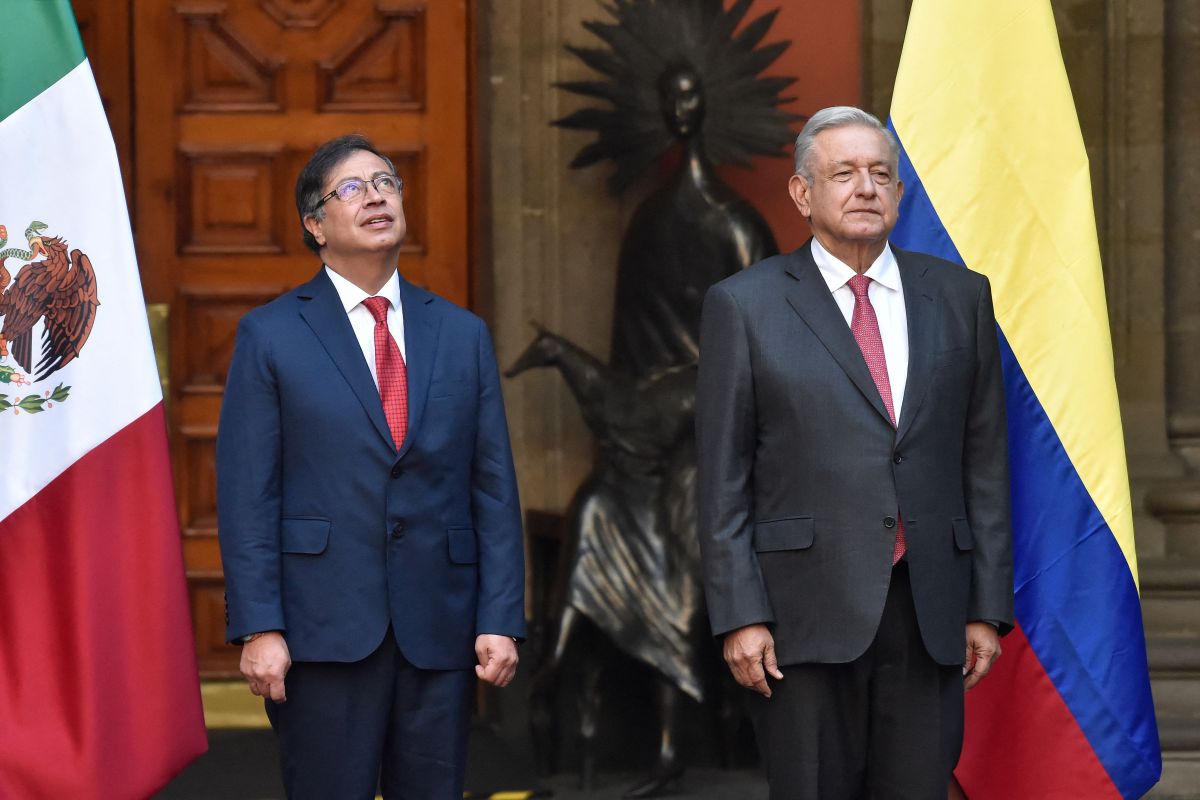 lopez-obrador-will-travel-to-colombia-to-discuss-petro's-anti-drug-policy-proposal