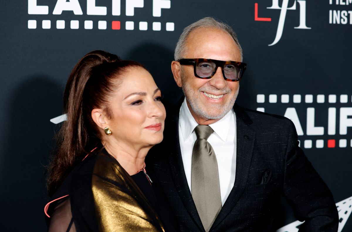 gloria-estefan-knows-that-no-one-believes-her,-but-she-insists-that-she-saw-santa-claus-as-a-child