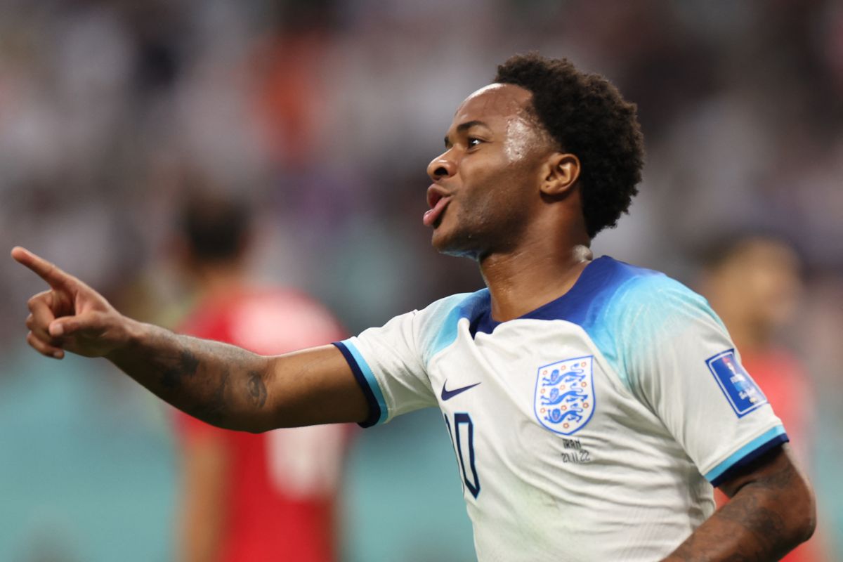 raheem-sterling-has-left-england's-qatar-2022-camp-after-learning-his-family-was-kidnapped-during-a-burglary-at-their-home