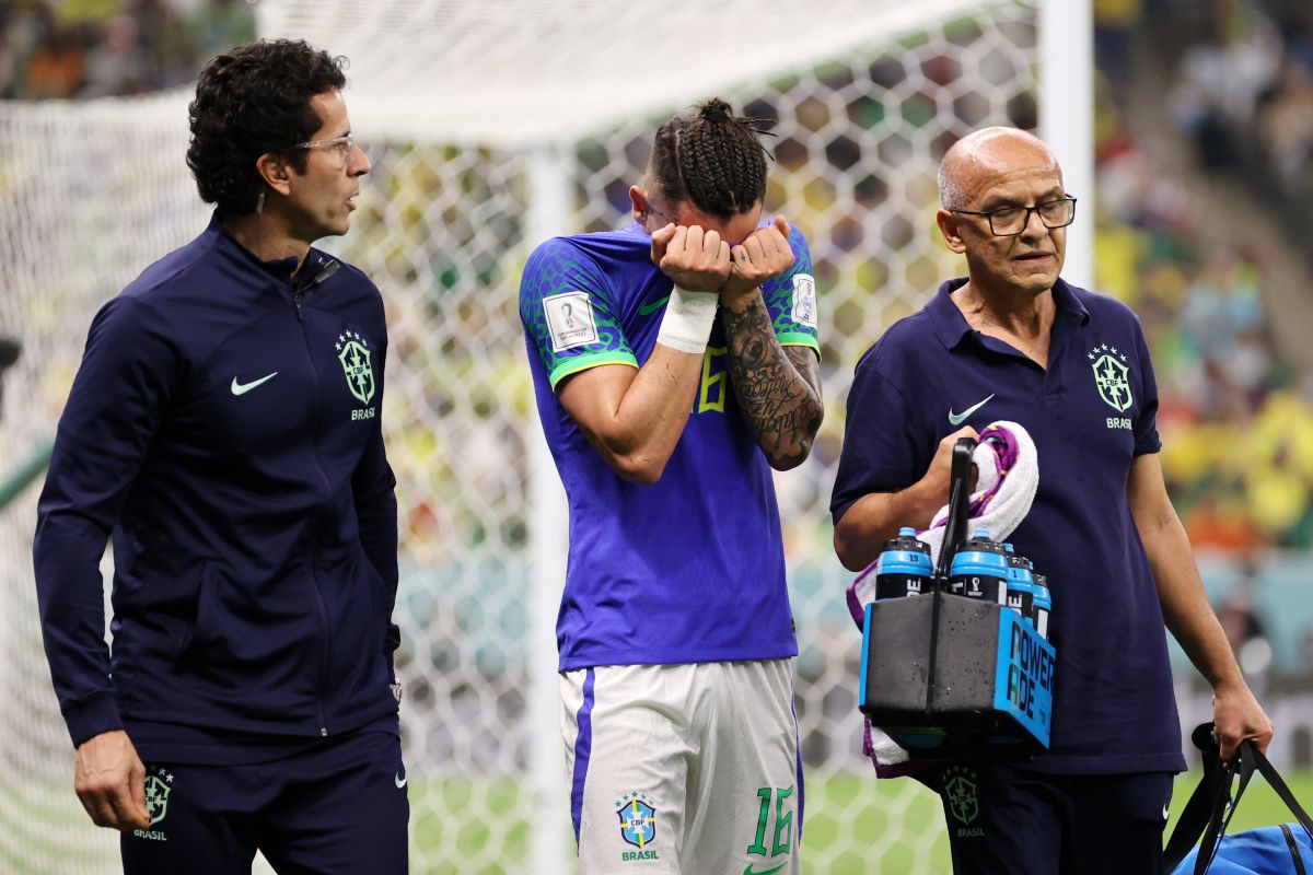 alex-telles-on-his-goodbye:-“after-crying,-it's-time-to-smile”