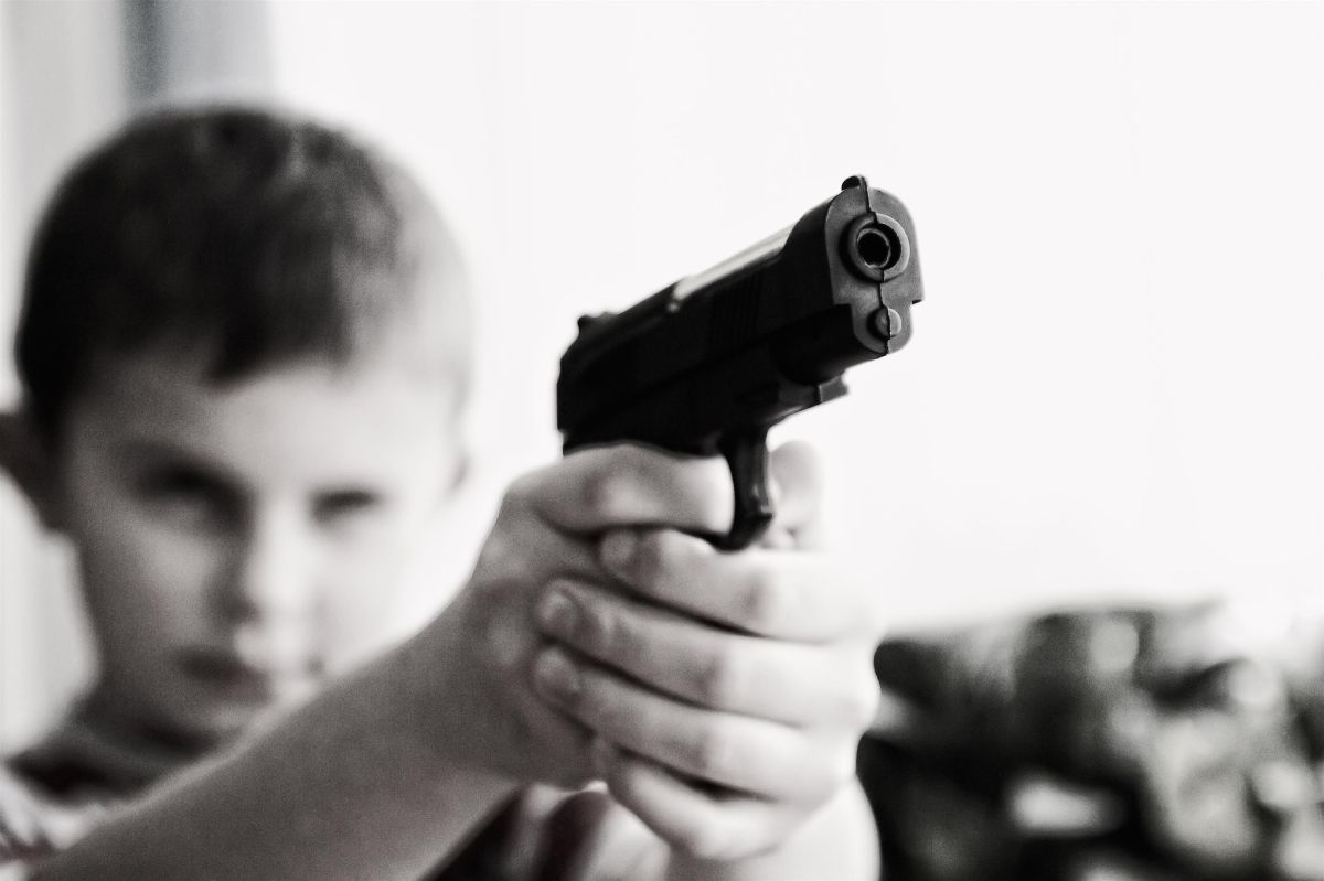 5-year-old-boy-is-shot-by-his-8-year-old-friend-in-houston