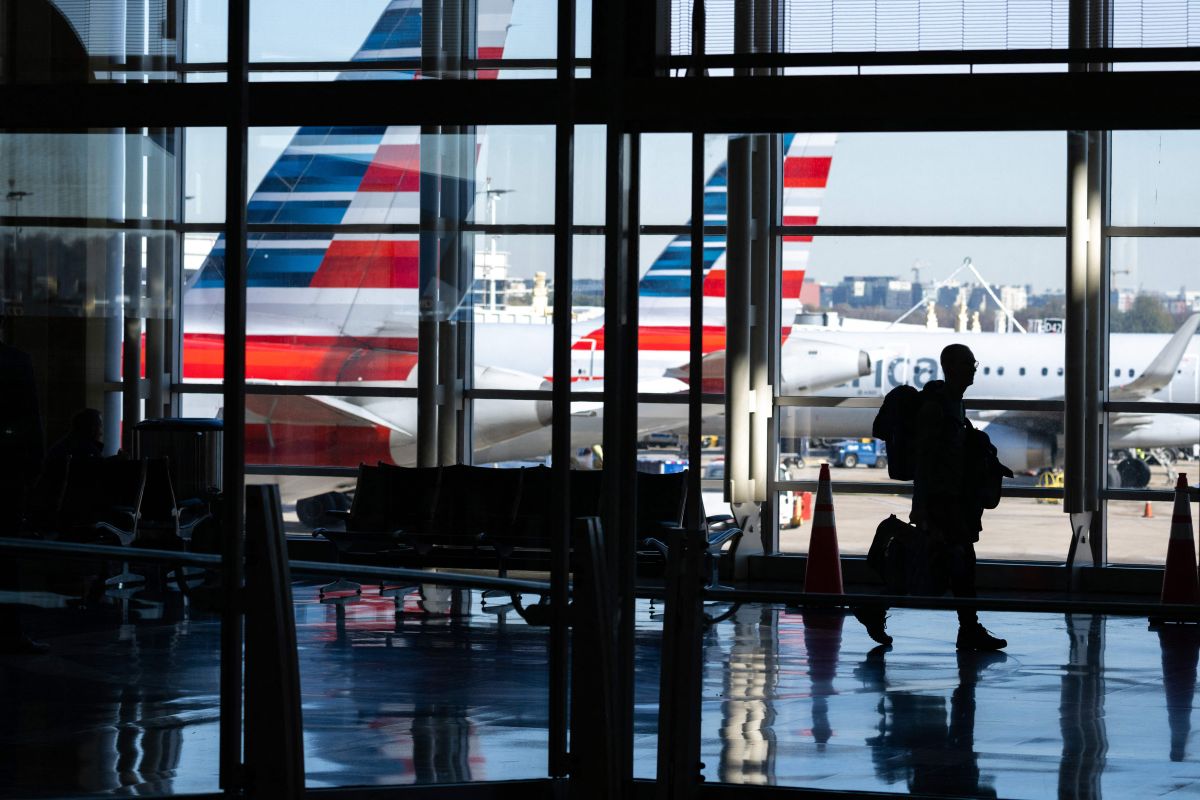 flight-prices-are-through-the-roof-due-to-mass-cancellations-of-southwest-airlines-since-winter-storm-before-christmas